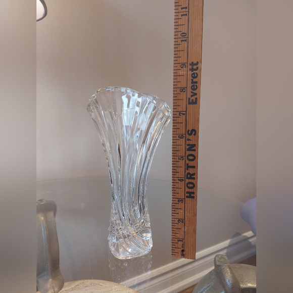 Vintage Mikasa Crystal vase - Picture 13 of 14